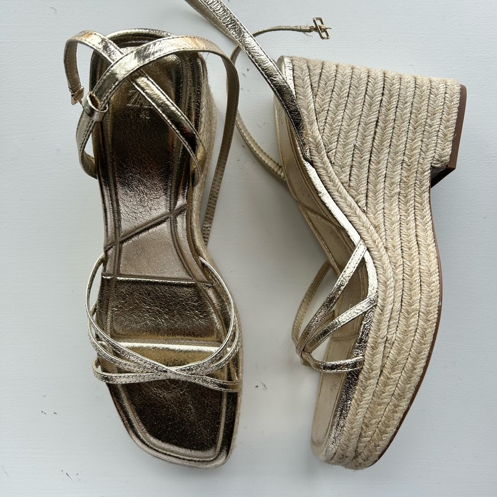 Zara heels. Size 10. Color Golden. Only used once